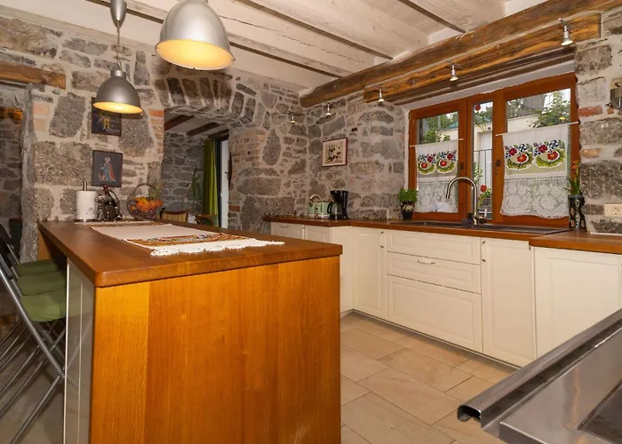 Salvia By Interhome Jurdani